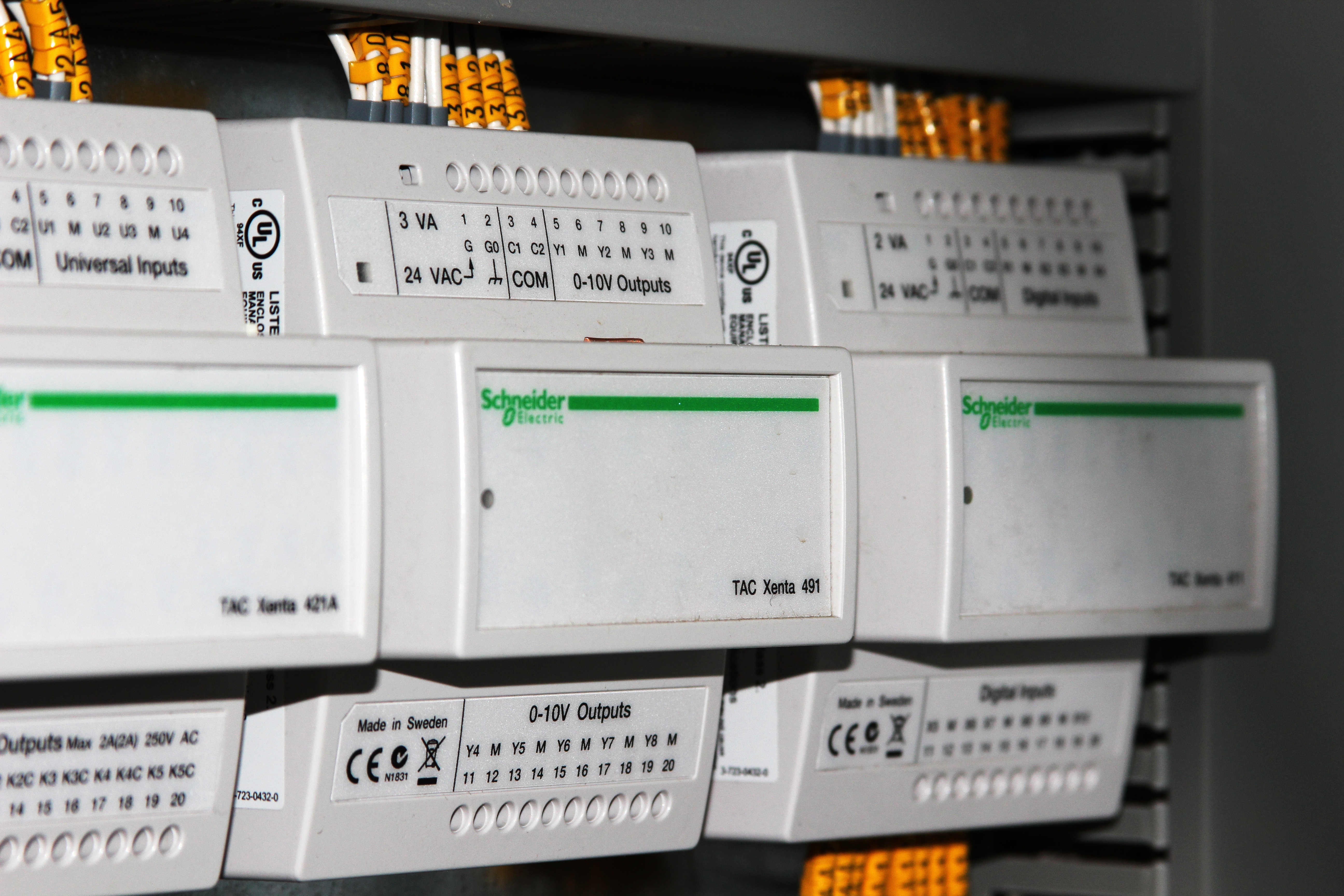 Montaje de tableros eléctricos y sistemas industriales